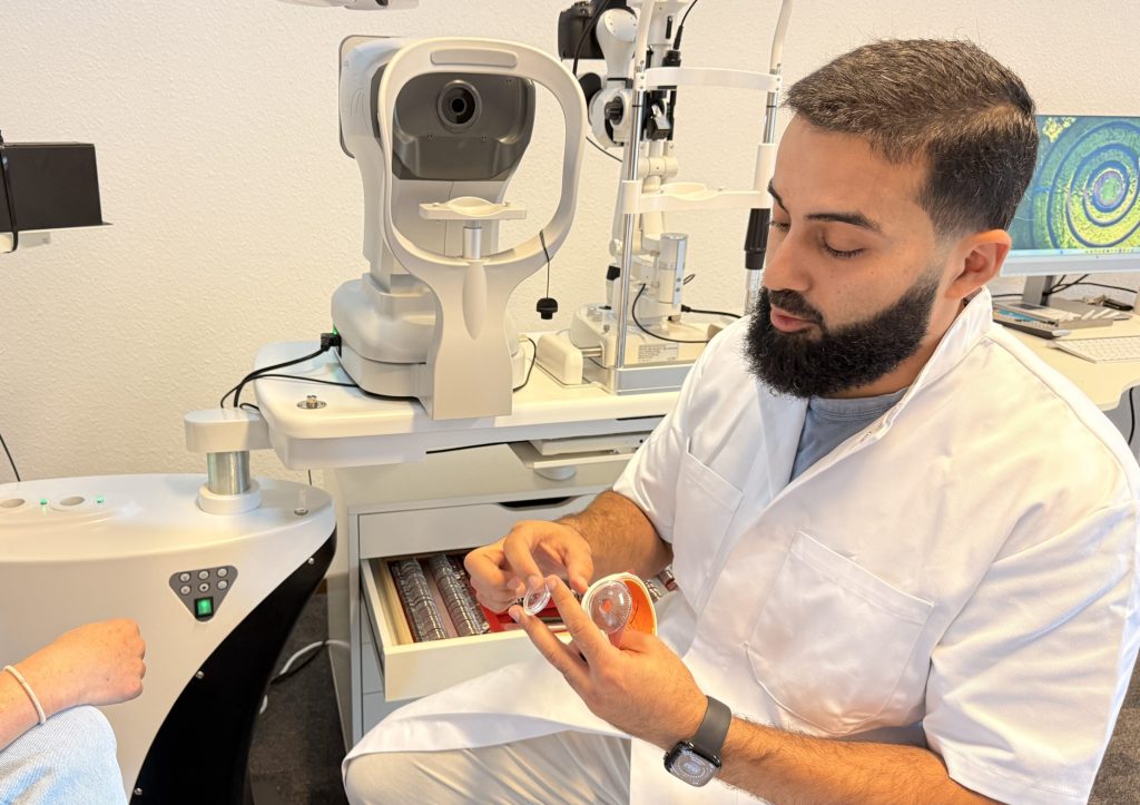optromerist legt uit